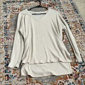 Time and Tru Cream Ribbed Long Sleeve Tunic
